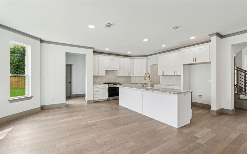 5720 Randolph Court, Westworth Village, TX 76114, 4 Bedrooms Bedrooms, ,2 BathroomsBathrooms,Residential,For Sale,5720 Randolph Court,0,21021515