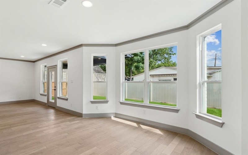 5720 Randolph Court, Westworth Village, TX 76114, 4 Bedrooms Bedrooms, ,2 BathroomsBathrooms,Residential,For Sale,5720 Randolph Court,0,21021515