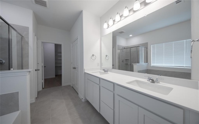 1712 Etosha Drive, Royse City, TX 75189, 5 Habitaciones Habitaciones , ,3 BañosBaños,Residential,En Venta,1712 Etosha Drive,0,21021527
