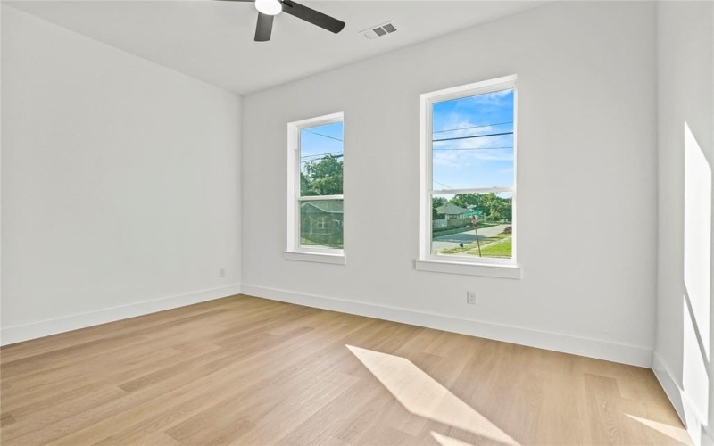 4604 Corregidor Street, Dallas, TX 75216, 4 Bedrooms Bedrooms, ,3 BathroomsBathrooms,Residential,For Sale,4604 Corregidor Street,0,21021625