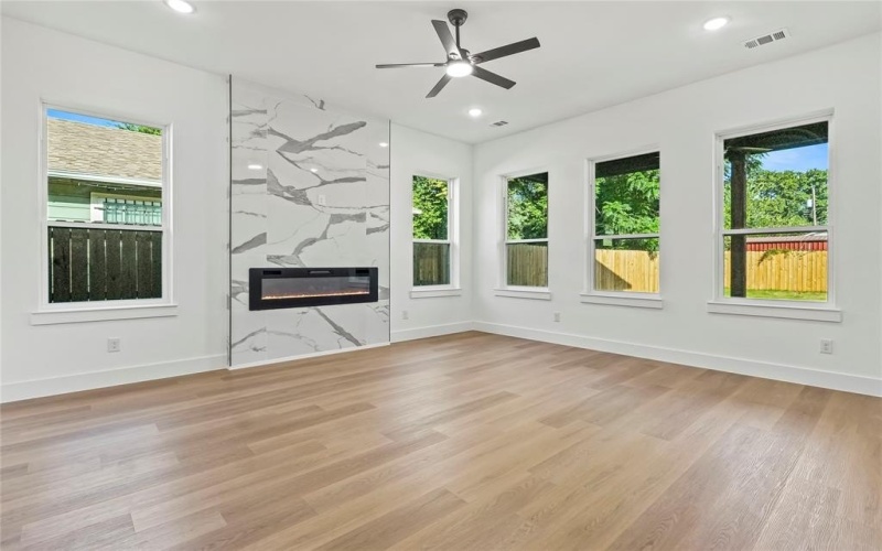 4604 Corregidor Street, Dallas, TX 75216, 4 Bedrooms Bedrooms, ,3 BathroomsBathrooms,Residential,For Sale,4604 Corregidor Street,0,21021625