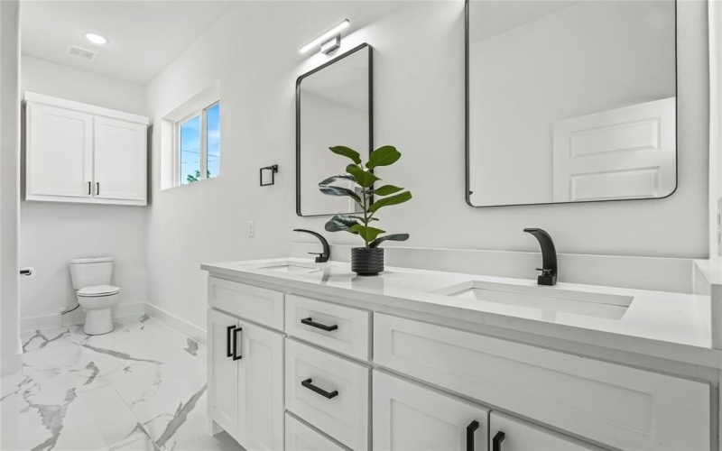 4604 Corregidor Street, Dallas, TX 75216, 4 Bedrooms Bedrooms, ,3 BathroomsBathrooms,Residential,For Sale,4604 Corregidor Street,0,21021625