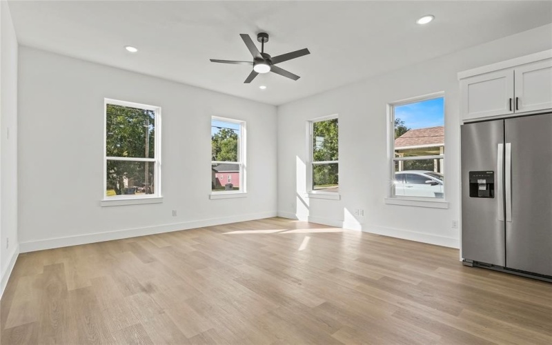 4604 Corregidor Street, Dallas, TX 75216, 4 Bedrooms Bedrooms, ,3 BathroomsBathrooms,Residential,For Sale,4604 Corregidor Street,0,21021625