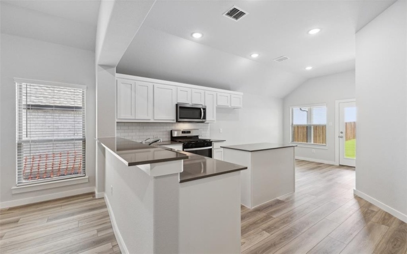 268 Bright Alcove Court, Lavon, TX 75166, 3 Bedrooms Bedrooms, ,2 BathroomsBathrooms,Residential,For Sale,268 Bright Alcove Court,0,21021704
