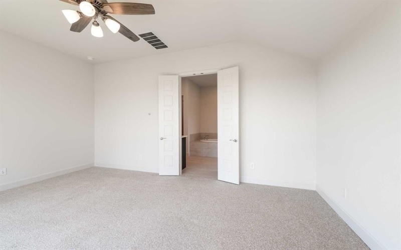 1921 Lowland Drive, Rockwall, TX 75087, 4 Bedrooms Bedrooms, ,5 BathroomsBathrooms,Residential,For Sale,1921 Lowland Drive,0,21021773