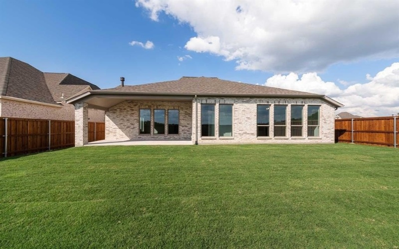 1921 Lowland Drive, Rockwall, TX 75087, 4 Bedrooms Bedrooms, ,5 BathroomsBathrooms,Residential,For Sale,1921 Lowland Drive,0,21021773