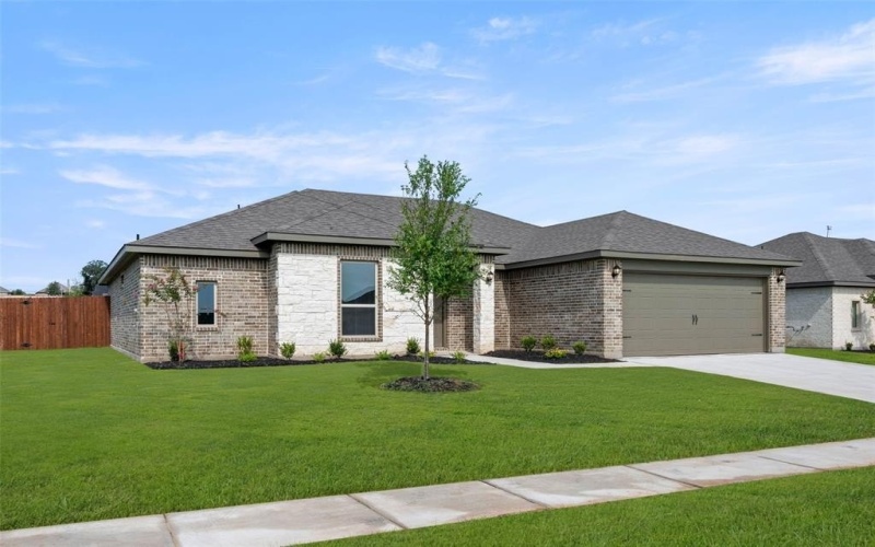 501 Pebble, Azle, TX 76020, 4 Bedrooms Bedrooms, ,2 BathroomsBathrooms,Residential,For Sale,501 Pebble,0,21021808