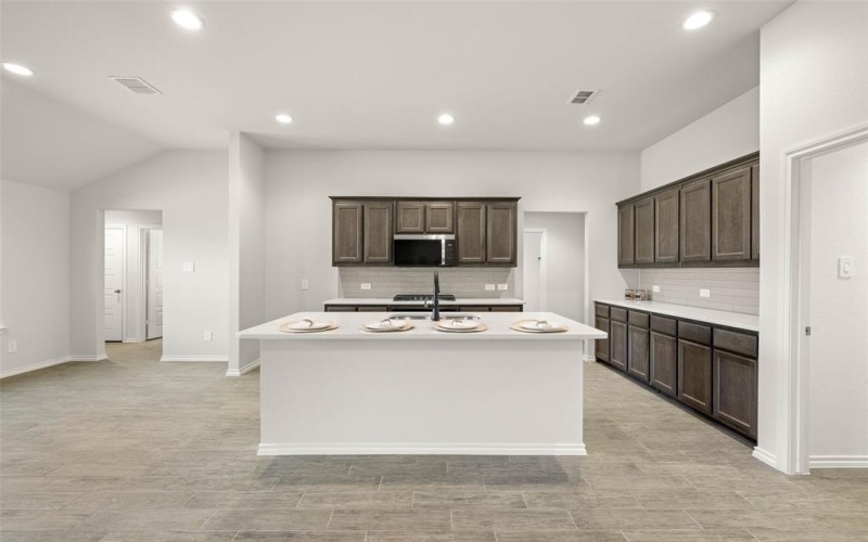 501 Pebble, Azle, TX 76020, 4 Bedrooms Bedrooms, ,2 BathroomsBathrooms,Residential,For Sale,501 Pebble,0,21021808