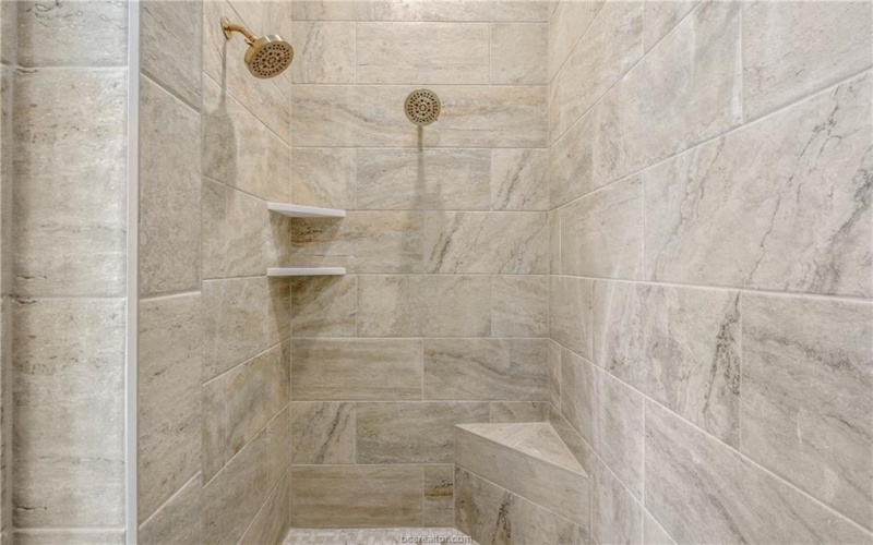 4833 White Ash Court, College Station, TX 77845, 5 Habitaciones Habitaciones , ,5 BañosBaños,Residential,En Venta,4833 White Ash Court,25008591