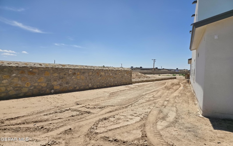 9951 Marie Ann Place, Socorro, TX 79927, 5 Bedrooms Bedrooms, ,1 BathroomBathrooms,Residential,For Sale,9951 Marie Ann Place,0,927760