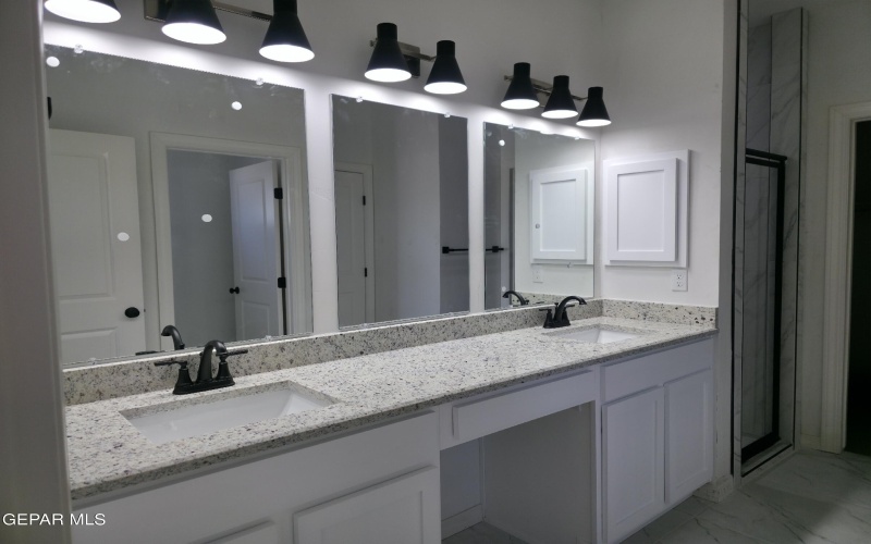 9951 Marie Ann Place, Socorro, TX 79927, 5 Bedrooms Bedrooms, ,1 BathroomBathrooms,Residential,For Sale,9951 Marie Ann Place,0,927760