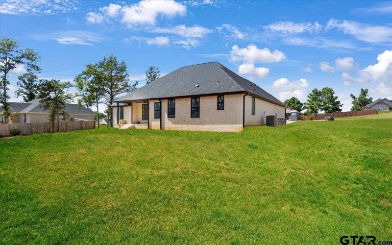 19371 Cedarpark PL, Lindale, TX 75771, 4 Bedrooms Bedrooms, ,2 BathroomsBathrooms,Residential,For Sale,19371 Cedarpark PL,25011814