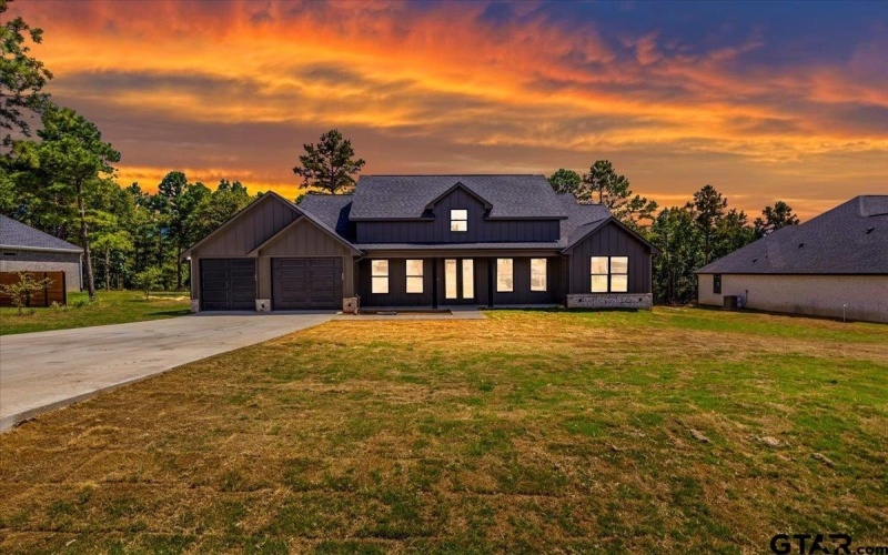19363 Cedarpark PL, Lindale, TX 75771, 4 Bedrooms Bedrooms, ,2 BathroomsBathrooms,Residential,For Sale,19363 Cedarpark PL,25011818