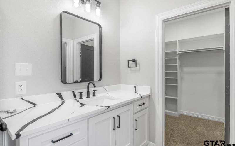 19363 Cedarpark PL, Lindale, TX 75771, 4 Bedrooms Bedrooms, ,2 BathroomsBathrooms,Residential,For Sale,19363 Cedarpark PL,25011818