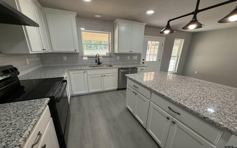 223 Private Road 6292, Mineola, TX 75773, 3 Bedrooms Bedrooms, ,2 BathroomsBathrooms,Residential,For Sale,223 Private Road 6292,25011824