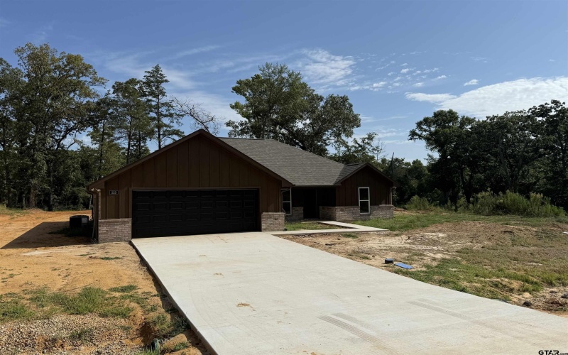 223 Private Road 6292, Mineola, TX 75773, 3 Bedrooms Bedrooms, ,2 BathroomsBathrooms,Residential,For Sale,223 Private Road 6292,25011824
