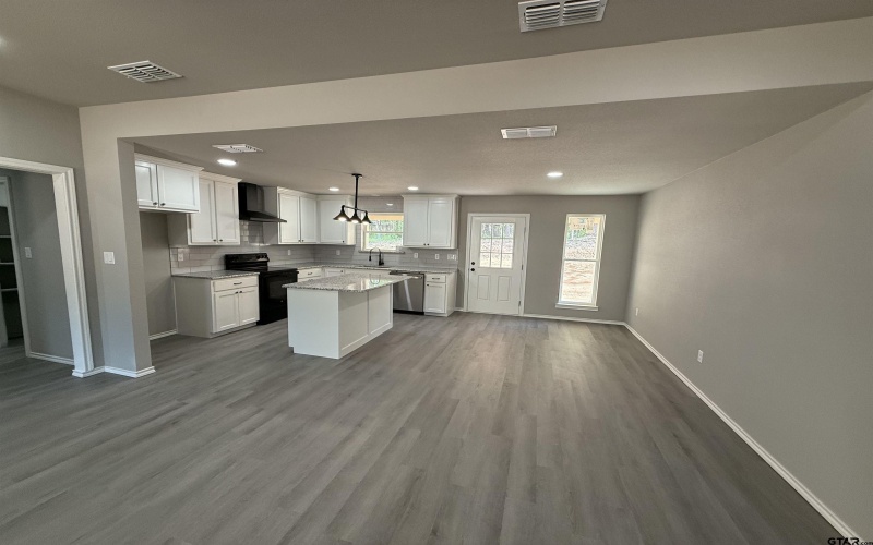 223 Private Road 6292, Mineola, TX 75773, 3 Bedrooms Bedrooms, ,2 BathroomsBathrooms,Residential,For Sale,223 Private Road 6292,25011824