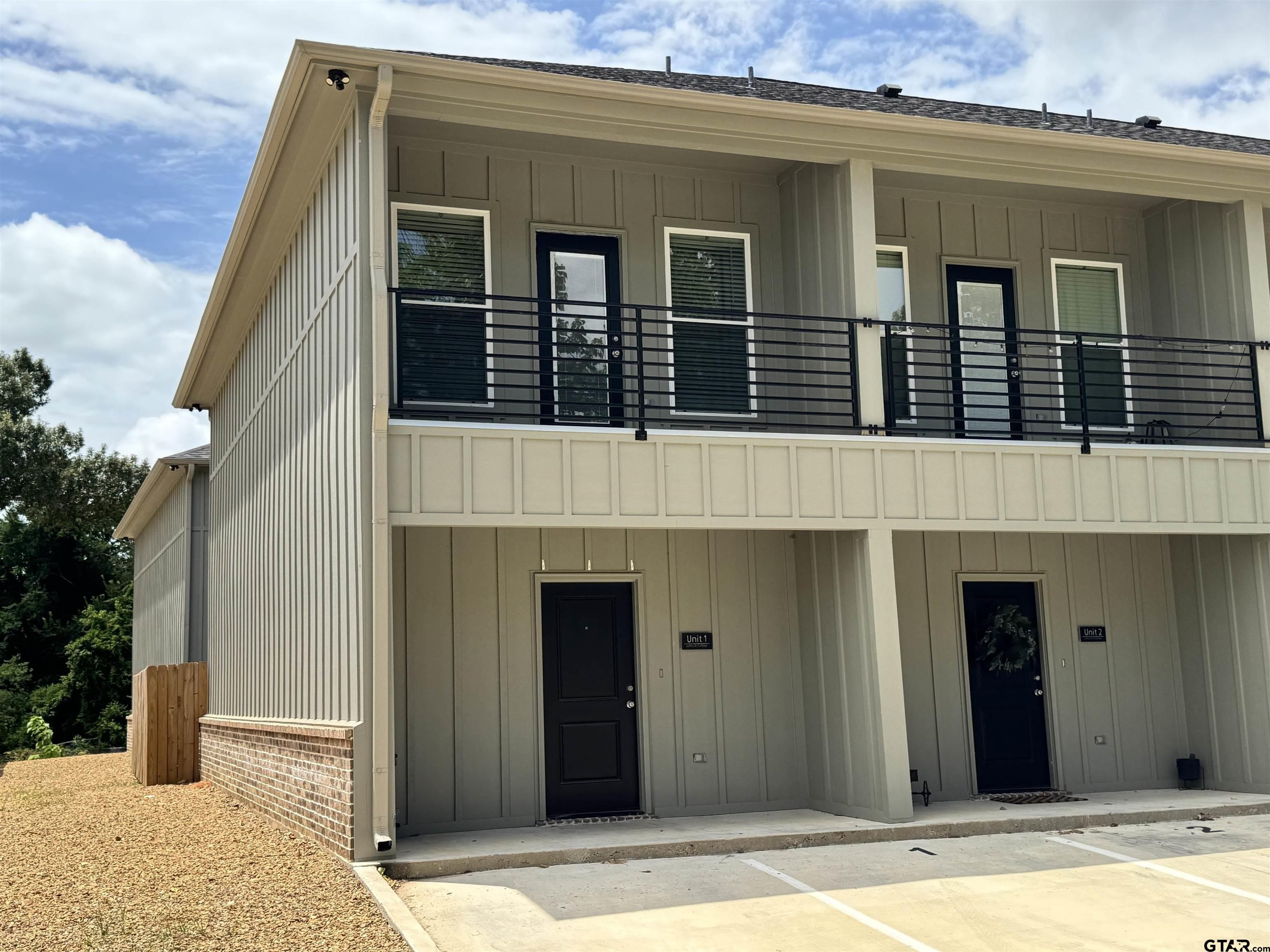 527 N College #1, Lindale, TX 75771, 2 Bedrooms Bedrooms, ,1 BathroomBathrooms,Residential,For Sale,527 N College #1,25011833