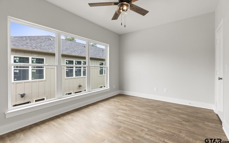 527 N College #1, Lindale, TX 75771, 2 Bedrooms Bedrooms, ,1 BathroomBathrooms,Residential,For Sale,527 N College #1,25011833