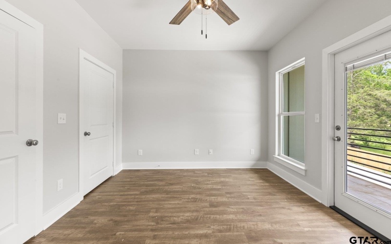 527 N College #1, Lindale, TX 75771, 2 Bedrooms Bedrooms, ,1 BathroomBathrooms,Residential,For Sale,527 N College #1,25011833
