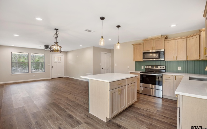 1599 San Saba, Bullard, TX 75757, 3 Bedrooms Bedrooms, ,2 BathroomsBathrooms,Residential,For Sale,1599 San Saba,25011836
