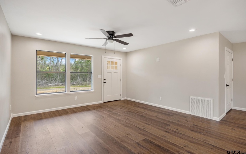 1599 San Saba, Bullard, TX 75757, 3 Bedrooms Bedrooms, ,2 BathroomsBathrooms,Residential,For Sale,1599 San Saba,25011836