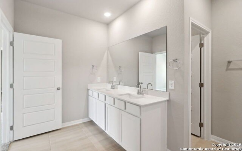 132 Shelton Pass, Cibolo, TX 78108, 4 Bedrooms Bedrooms, ,2 BathroomsBathrooms,Residential,For Sale,132 Shelton Pass,0,1890054