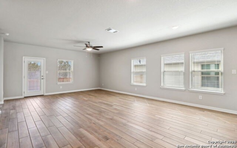 132 Shelton Pass, Cibolo, TX 78108, 4 Bedrooms Bedrooms, ,2 BathroomsBathrooms,Residential,For Sale,132 Shelton Pass,0,1890054