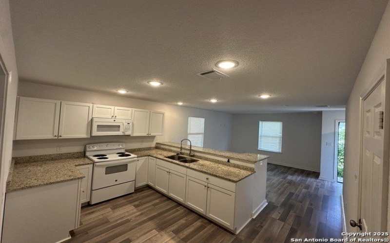 9 Units Multi-Family Portfolio, San Antonio, TX 78207, ,Commercial Sale,For Sale,9 Units Multi-Family Portfolio,1890108