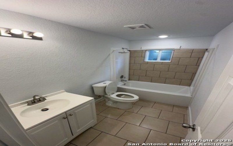 9 Units Multi-Family Portfolio, San Antonio, TX 78207, ,Commercial Sale,For Sale,9 Units Multi-Family Portfolio,1890108
