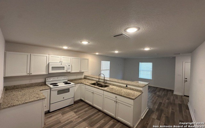 9 Units Multi-Family Portfolio, San Antonio, TX 78207, ,Commercial Sale,For Sale,9 Units Multi-Family Portfolio,1890108