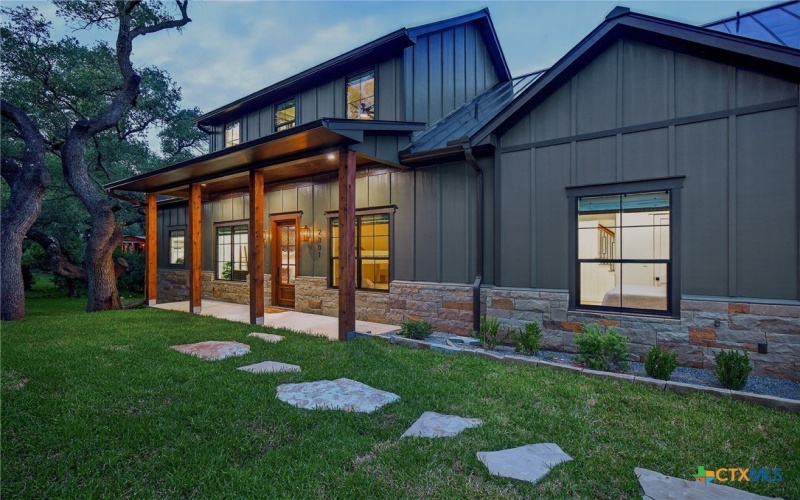 2001 Granite Cove, Kingsland, TX 78639, 5 Bedrooms Bedrooms, ,3 BathroomsBathrooms,Residential,For Sale,2001 Granite Cove,0,586906