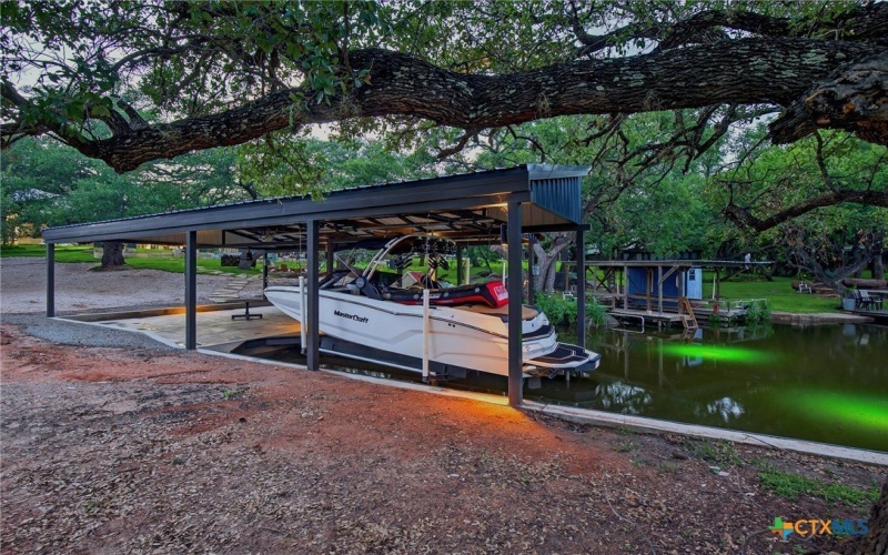 2001 Granite Cove, Kingsland, TX 78639, 5 Bedrooms Bedrooms, ,3 BathroomsBathrooms,Residential,For Sale,2001 Granite Cove,0,586906