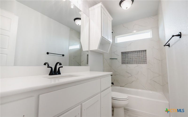 1321 Red Rock Road, Hewitt, TX 76643, 4 Habitaciones Habitaciones , ,3 BañosBaños,Residential,En Venta,1321 Red Rock Road,587725