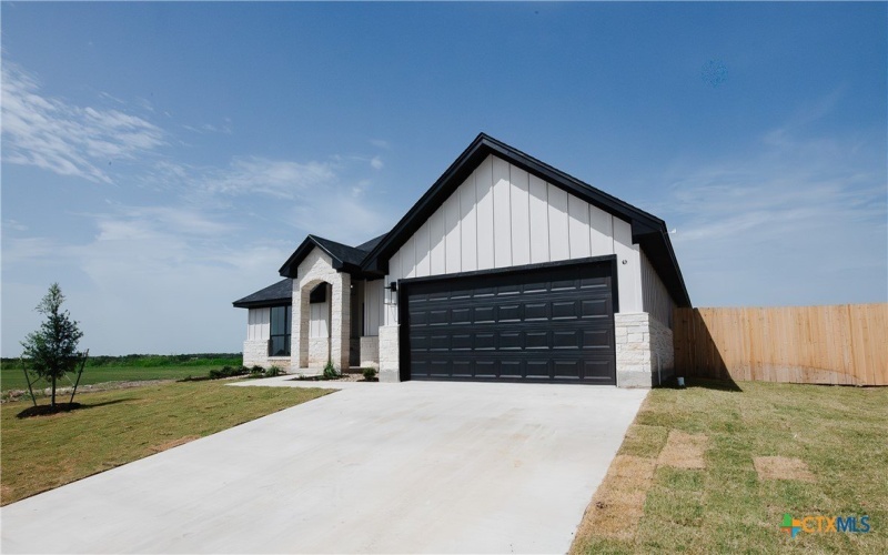 1321 Red Rock Road, Hewitt, TX 76643, 4 Habitaciones Habitaciones , ,3 BañosBaños,Residential,En Venta,1321 Red Rock Road,587725