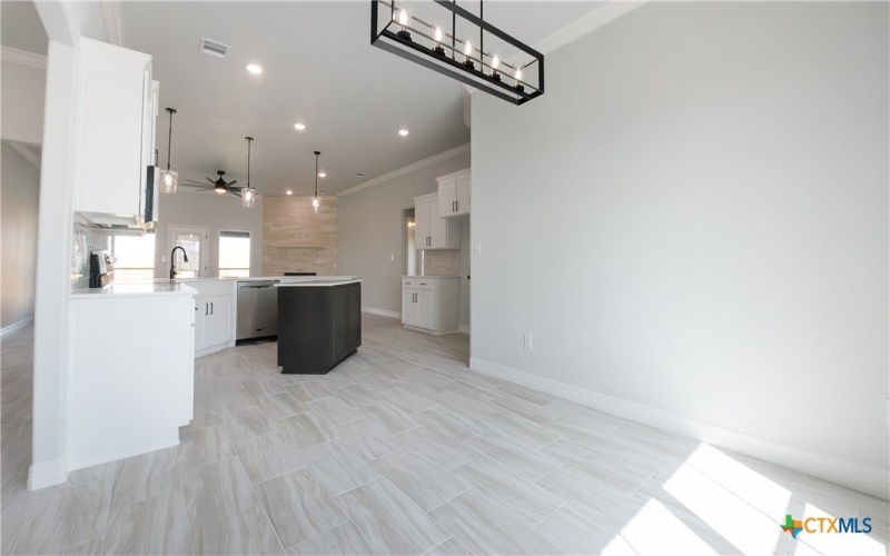 1321 Red Rock Road, Hewitt, TX 76643, 4 Habitaciones Habitaciones , ,3 BañosBaños,Residential,En Venta,1321 Red Rock Road,587725