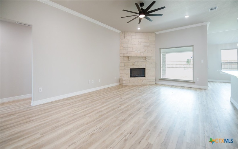 1404 Tahonta Drive, Hewitt, TX 76643, 4 Habitaciones Habitaciones , ,2 BañosBaños,Residential,En Venta,1404 Tahonta Drive,587752
