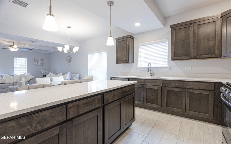 546 Spanish Oak Drive, Canutillo, TX 79835, 4 Habitaciones Habitaciones , ,2 BañosBaños,Residential,En Venta,546 Spanish Oak Drive,927785