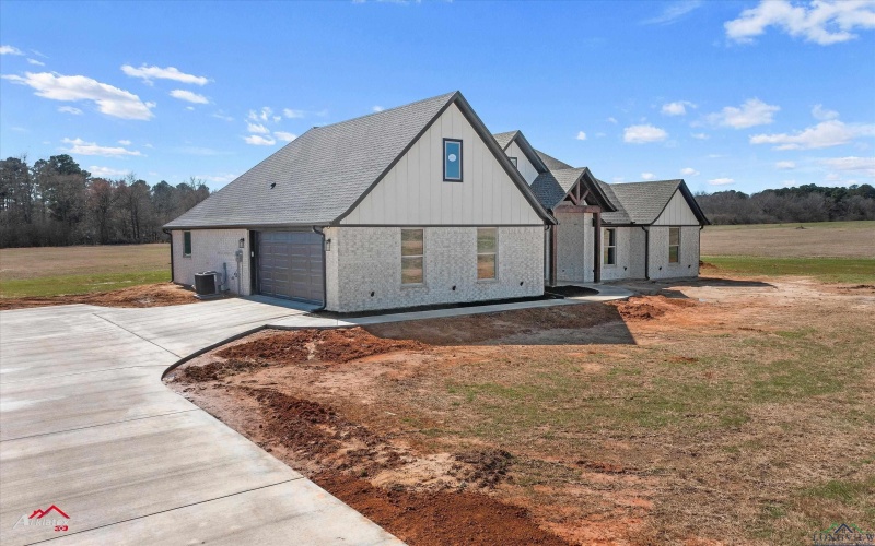 176 Brightside Trail, Kilgore, TX 75662, 4 Habitaciones Habitaciones , ,2 BañosBaños,Residential,En Venta,176 Brightside Trail,20251210