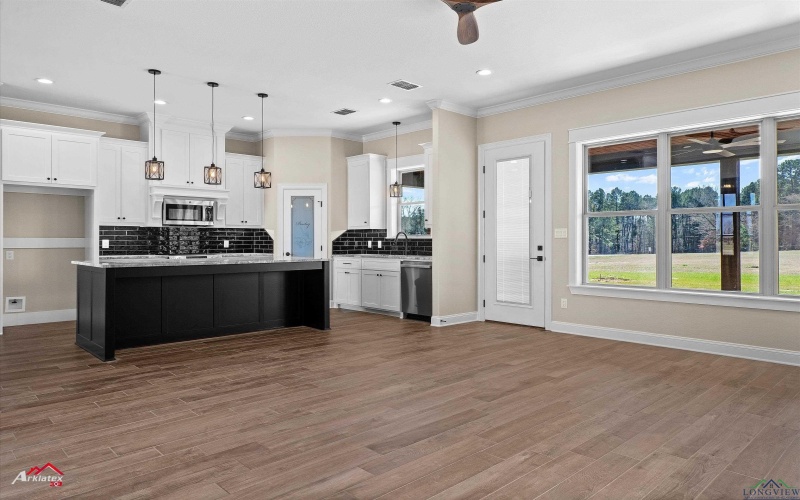 176 Brightside Trail, Kilgore, TX 75662, 4 Habitaciones Habitaciones , ,2 BañosBaños,Residential,En Venta,176 Brightside Trail,20251210