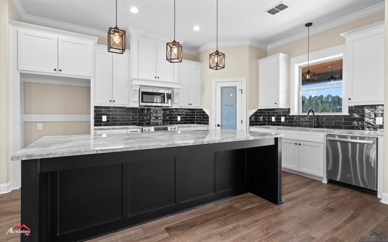 176 Brightside Trail, Kilgore, TX 75662, 4 Habitaciones Habitaciones , ,2 BañosBaños,Residential,En Venta,176 Brightside Trail,20251210