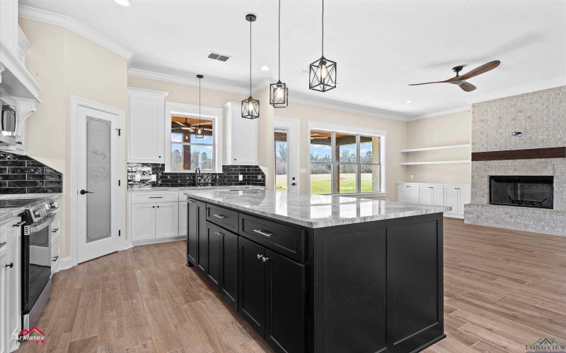 176 Brightside Trail, Kilgore, TX 75662, 4 Habitaciones Habitaciones , ,2 BañosBaños,Residential,En Venta,176 Brightside Trail,20251210