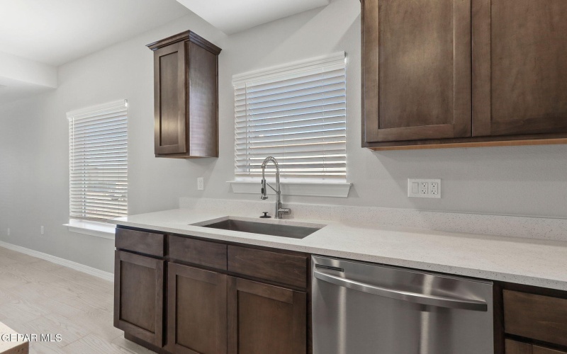 436 Santiago Munos Street, Vinton, TX 79821, 4 Bedrooms Bedrooms, ,2 BathroomsBathrooms,Residential,For Sale,436 Santiago Munos Street,915550