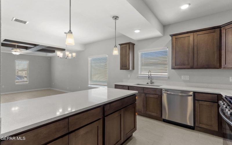 436 Santiago Munos Street, Vinton, TX 79821, 4 Bedrooms Bedrooms, ,2 BathroomsBathrooms,Residential,For Sale,436 Santiago Munos Street,915550