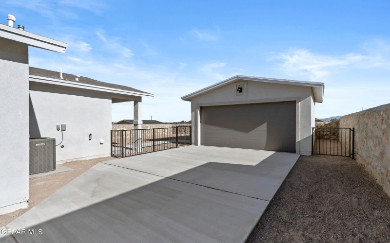 436 Santiago Munos Street, Vinton, TX 79821, 4 Bedrooms Bedrooms, ,2 BathroomsBathrooms,Residential,For Sale,436 Santiago Munos Street,915550