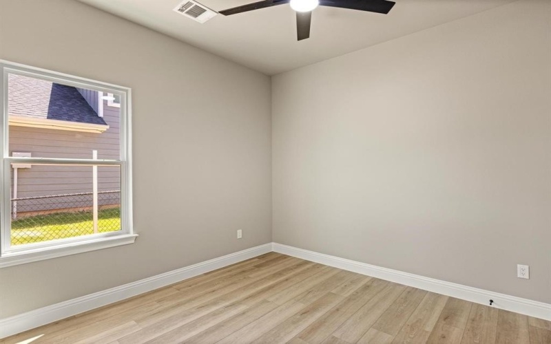 2400 Duro Court, Granbury, TX 76048, 3 Bedrooms Bedrooms, ,2 BathroomsBathrooms,Residential,For Sale,2400 Duro Court,21020264