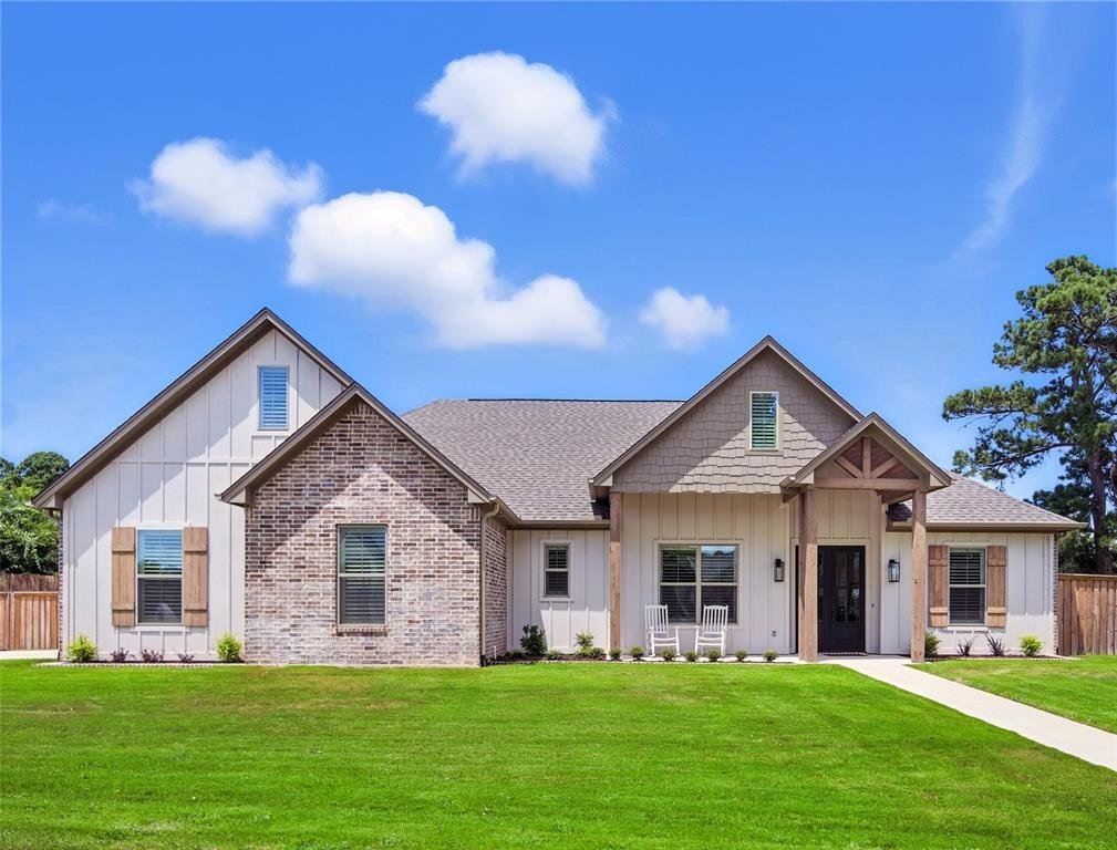 160 White-N-Gail Lane, Bullard, TX 75757, 3 Bedrooms Bedrooms, ,2 BathroomsBathrooms,Residential,For Sale,160 White-N-Gail Lane,21020265