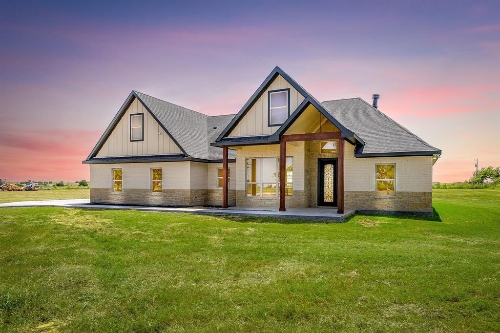 11204 County Road 418, Grandview, TX 76050, 3 Bedrooms Bedrooms, ,2 BathroomsBathrooms,Residential,For Sale,11204 County Road 418,21021062
