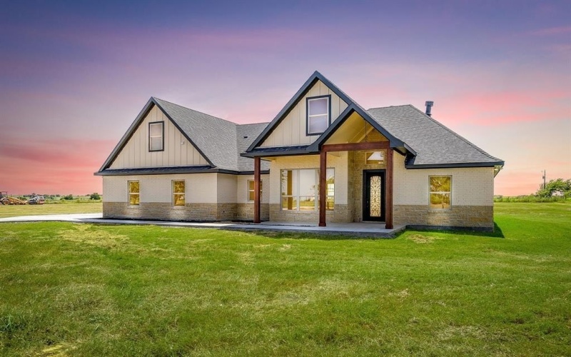11204 County Road 418, Grandview, TX 76050, 3 Bedrooms Bedrooms, ,2 BathroomsBathrooms,Residential,For Sale,11204 County Road 418,21021062