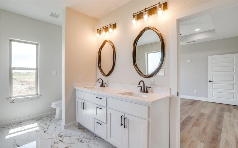 11204 County Road 418, Grandview, TX 76050, 3 Bedrooms Bedrooms, ,2 BathroomsBathrooms,Residential,For Sale,11204 County Road 418,21021062